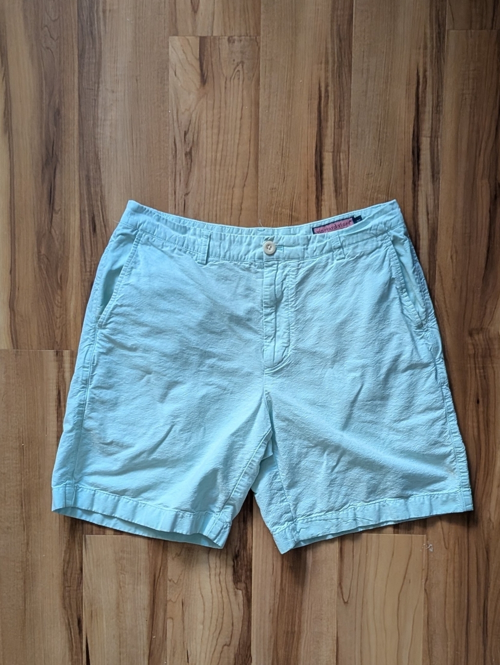 Vineyard Vines Men's Light Green Flat Front Chino Shorts 32 Waist 8" Inseam